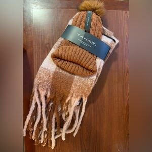 Pom Pom beanie and scarf set NWT